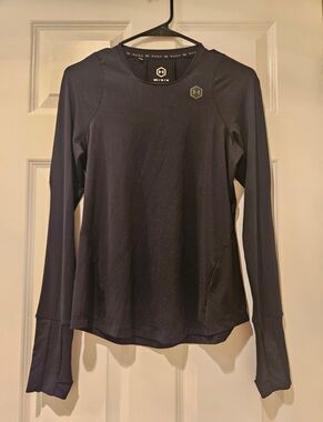 Under Armour Rush Long Sleeve Black Workout Wear Running Breathable Size Medium